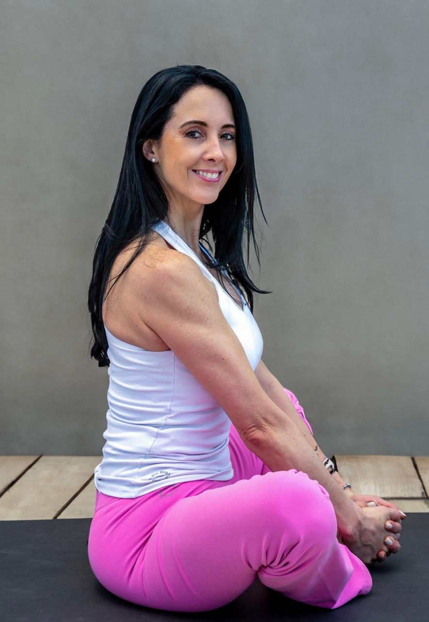 Marianna García practicando yoga - Hobbies y bienestar